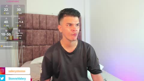 Snapshot of valerystonne_ chatting on February 2025 12:06:02 AM Valery Stonne online show from February 2025 12:06:02 AM