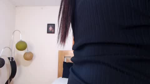 Snapshot of valesantodomingo chatting on February 2025 12:38:02 AM Sofia online show from February 2025 12:38:02 AM