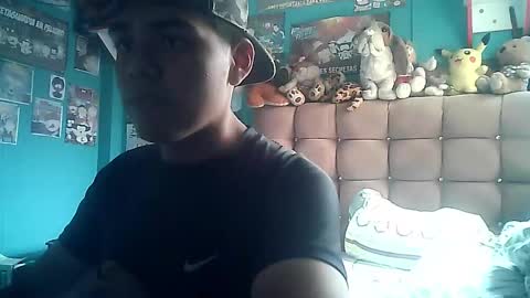 Valesh19 online show from December 2025 08:58:01 PM