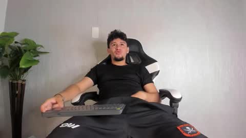 Valentino online show from March 2026 09:09:01 PM