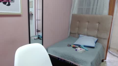 valevicious online show from December 2024 05:51:02 PM