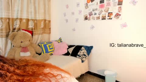 Snapshot of valientegirl_ chatting on February 2025 05:10:01 AM VALIENTE online show from February 2025 05:10:01 AM