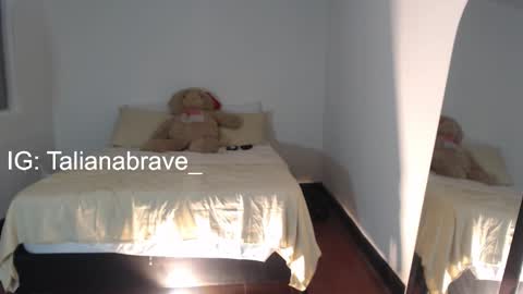 Snapshot of valientegirl_ chatting on November 2025 05:29:01 AM VALIENTE online show from November 2025 05:29:01 AM