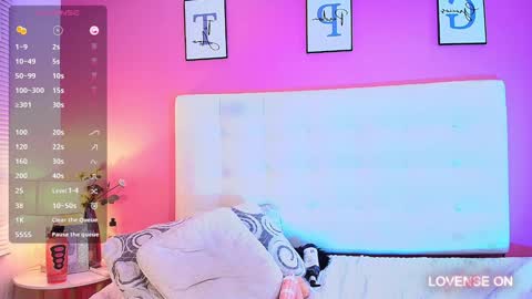 Valkiria moore  online show from December 2024 02:02:02 AM