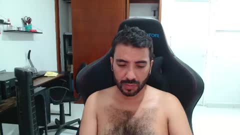 Snapshot of vallartamexi chatting on July 2026 10:57:02 PM Roberto Carlos online show from July 2026 10:57:02 PM