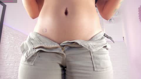 Snapshot of valloletsamar chatting on December 2024 12:13:02 PM Vallolet Peach  online show from December 2024 12:13:02 PM