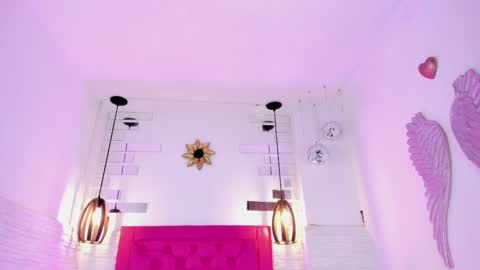 Snapshot of valloletsamar chatting on March 2025 11:07:02 AM Vallolet Peach  online show from March 2025 11:07:02 AM