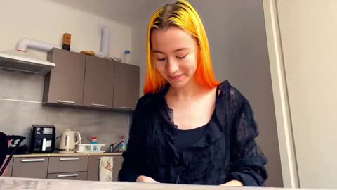 Emily online show from March 2026 07:32:02 AM