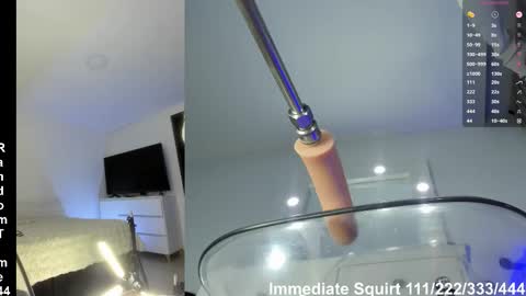 Hi Im Val a freelance model. online show from November 2025 11:40:01 PM