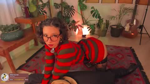      online show from October 2025 09:59:01 PM