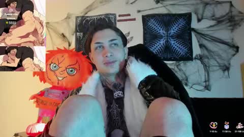 david guzman i model independenthelp me with a thumbs up online show from October 2025 03:38:02 AM