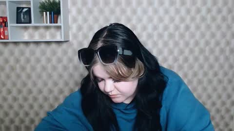 Snapshot of vandaray_ chatting on March 2025 04:25:01 PM Vanda online show from March 2025 04:25:01 PM