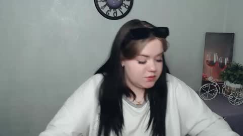 Snapshot of vandaray_ chatting on March 2025 05:02:01 PM Vanda online show from March 2025 05:02:01 PM