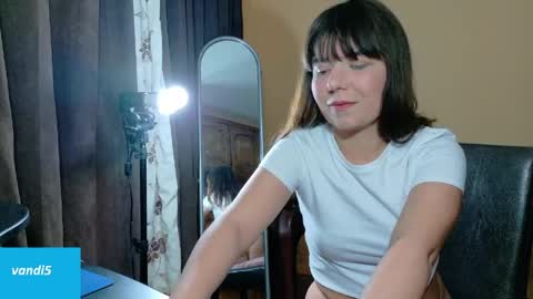 Vandi online show from April 2026 08:36:02 PM