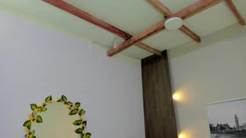 Snapshot of vanesa_castillo chatting on November 2025 09:37:02 PM vanessa online show from November 2025 09:37:02 PM