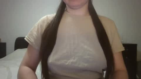 Snapshot of vanesajewel chatting on March 2025 07:39:01 PM VanesaJewel online show from March 2025 07:39:01 PM