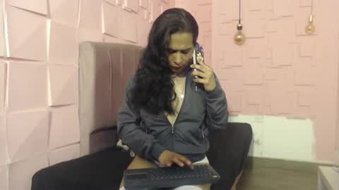 Snapshot of vanessa_7_ chatting on November 2025 07:05:02 PM Vanessa online show from November 2025 07:05:02 PM