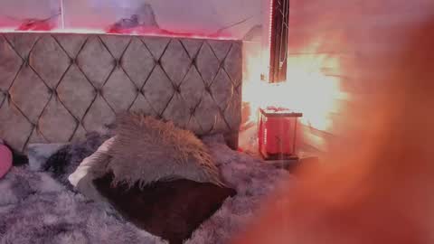 Vane  online show from February 2025 07:42:02 AM