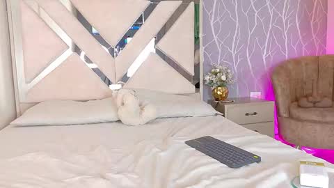    online show from November 2025 11:54:02 AM