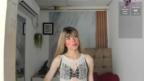 vanessa_jenner online show from April 2026 02:04:02 AM