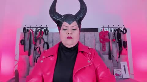 Snapshot of vanessa_moka chatting on February 2025 03:19:01 PM Vanessa online show from February 2025 03:19:01 PM