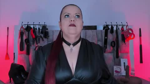 Snapshot of vanessa_moka chatting on November 2025 12:16:02 PM Vanessa online show from November 2025 12:16:02 PM