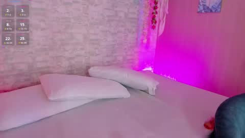 Snapshot of vanessa_santillan chatting on May 2026 12:11:01 PM Vanessa online show from May 2026 12:11:01 PM
