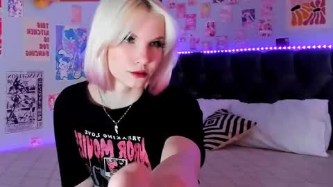 Vanessa online show from April 2026 02:44:01 PM