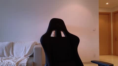 vanessa online show from December 2024 12:00:02 AM