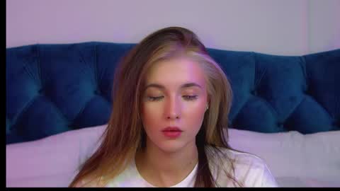 Vanessa online show from March 2026 06:46:01 PM