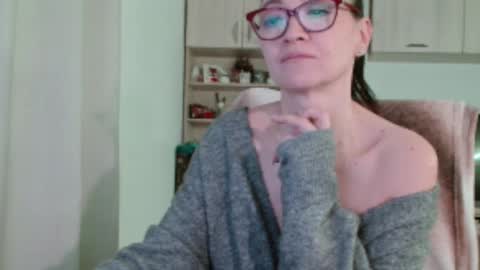 Vanessa online show from February 2026 06:18:01 PM