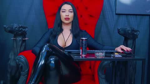 Miss Vanessa online show from February 2025 10:13:01 PM