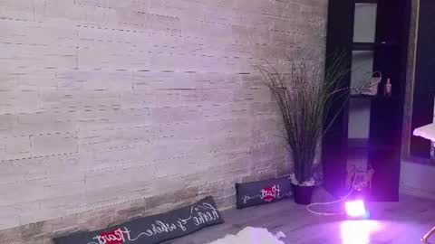 Snapshot of vanessavosss chatting on June 2026 05:56:02 PM Vanessa online show from June 2026 05:56:02 PM