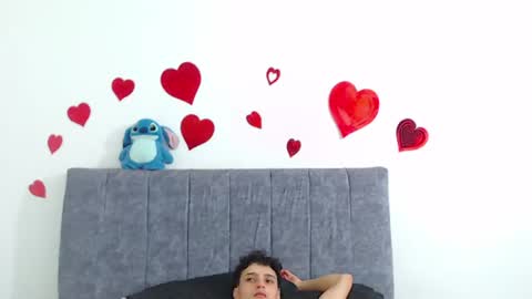 Snapshot of vanie_ chatting on July 2026 11:51:01 PM Ruby and Vanie online show from July 2026 11:51:01 PM