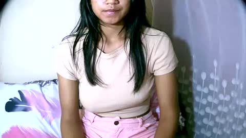 vanih27 online show from July 2026 07:39:01 PM