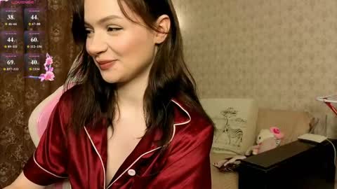   Mila    online show from May 2026 09:20:02 PM