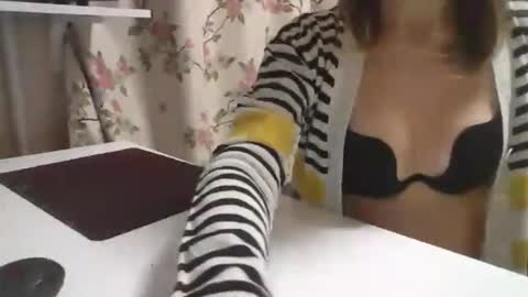 Snapshot of vanillachika205 chatting on November 2025 04:41:02 PM vanillachika205 online show from November 2025 04:41:02 PM