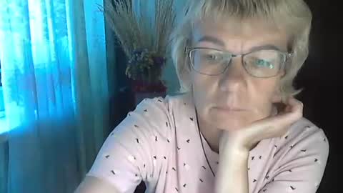 Vanillaxcreamy online show from September 2025 10:41:01 AM