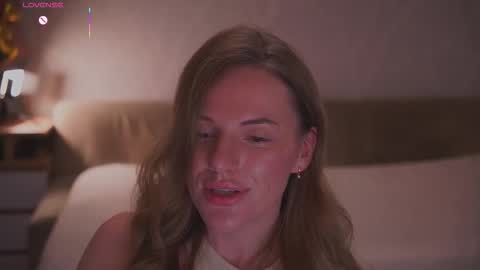 Snapshot of vanille_mystery chatting on November 2025 08:45:01 PM Sophie online show from November 2025 08:45:01 PM