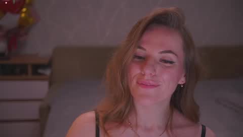 Sophie online show from December 2025 09:32:02 PM