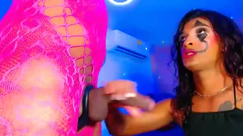 vannesa01 online show from October 2025 07:36:02 PM