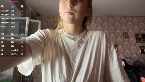 Mia online show from May 2026 05:56:01 AM