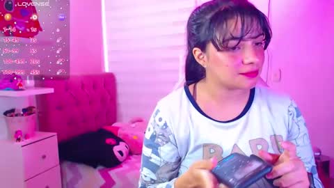 Snapshot of vannessa_shy chatting on December 2024 03:52:01 PM Vanesa online show from December 2024 03:52:01 PM