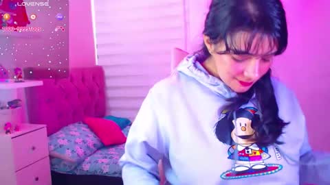 Snapshot of vannessa_shy chatting on December 2024 04:46:02 PM Vanesa online show from December 2024 04:46:02 PM