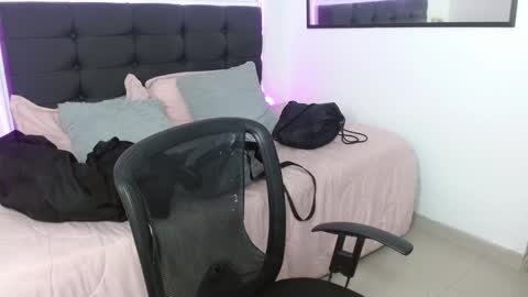 vane online show from February 2026 11:08:02 PM