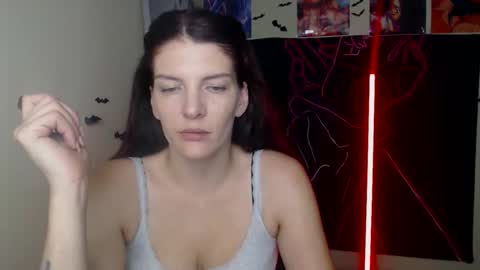 Vanessa online show from November 2025 05:36:02 PM