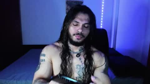 vanvelckan_ online show from November 2025 12:54:01 AM