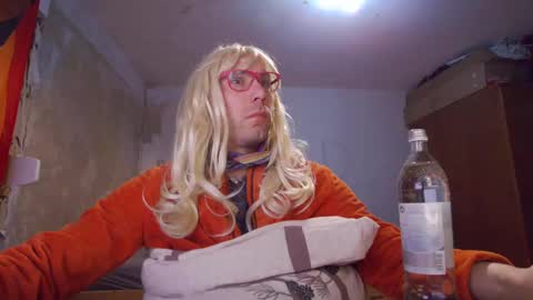 Vanya Gold online show from January 2025 02:50:02 AM