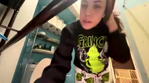 vaua089 online show from December 2025 01:02:02 AM