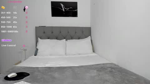 Snapshot of vayolet___ chatting on March 2026 08:44:01 PM Hi Im Vayolet online show from March 2026 08:44:01 PM